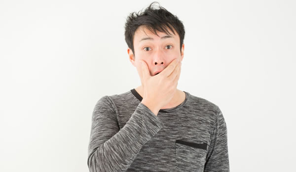 嘘をついた仕草や態度から旦那や妻の浮気を見破る