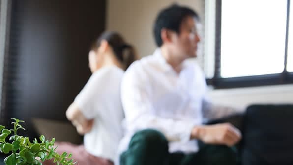 夫や妻の不倫の疑い、浮気発覚